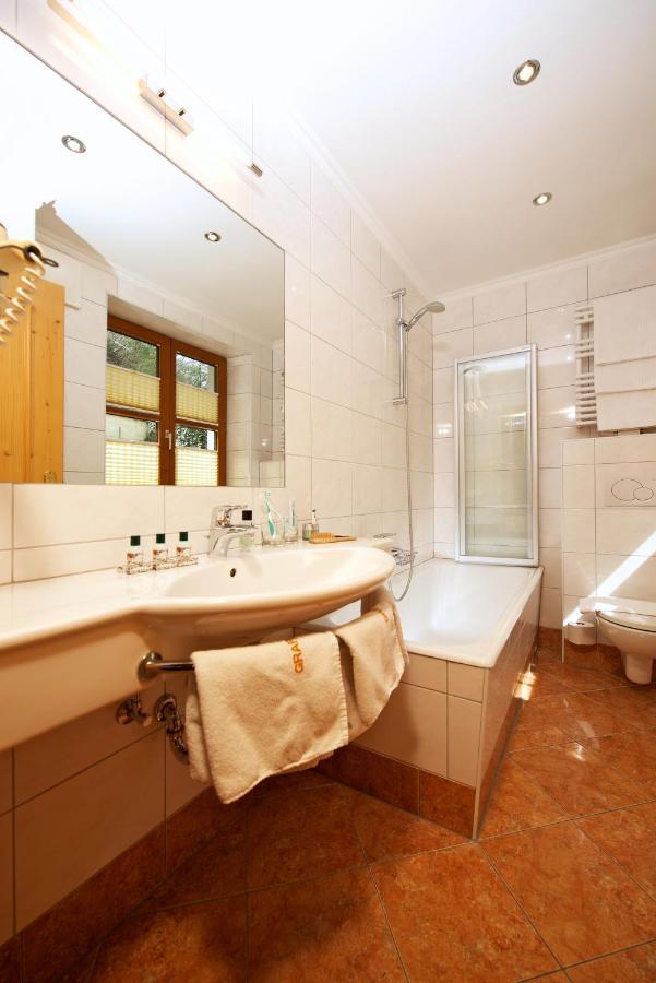 Hotel Grafenwirt Wagrain Pokoj fotografie